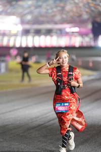 BIB: 100, 45050
                            <button type="button" onclick="openModal(19602287)" class="btn btn-primary btn-sm float-right btn-popup" data-toggle="modal" data-target=".modal-high-quality">
                        <i class="fas fa-shopping-cart"></i> Add to Cart
                    </button>
                                            <button type="button" onclick="isThisMe(19602287, true)" class="btn btn-success btn-sm float-right btn-popup btn-isme hidden" data-toggle="tooltip" data-placement="bottom" title="นี่คือรูปของคุณใช่ไหม คลิกที่นี่เพื่อเอาเข้าอัลบั้ม">
                        <i class="fas fa-plus"></i> Add to album
                    </button>
                    <button type="button" onclick="isThisMe(19602287, false)" class="btn btn-warning btn-sm float-right btn-popup btn-isnotme hidden">
                        <i class="fas fa-ban"></i> Remove from album
                    </button>